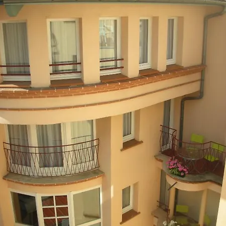 Castellane Szálloda 2*